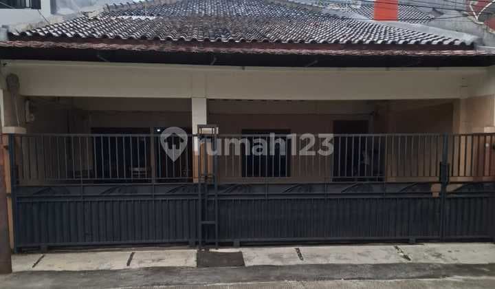 2-Story House in a Strategic Location at Kelapa Gading, North Jakarta