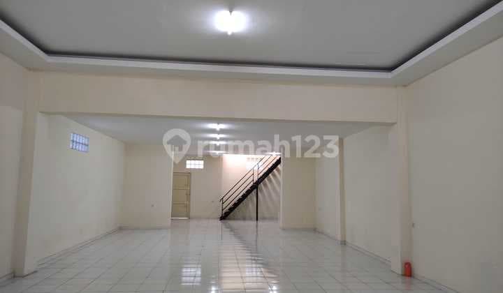 Ruko Siap Huni Di Jalan Astana Anyar Cocok Untuk Kantor Atau Ruang Usaha