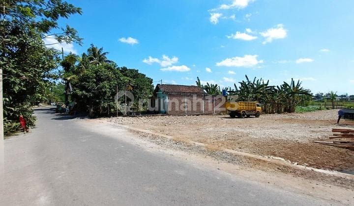 Dekat Pasar Wonokromo Plered Bantul Tanah Jogja Posisi Hook SHMP Tepi Jalan