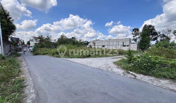 Dijual Tanah Area UII Jogja SHM, Kos Eksklusif Jalan 5 Meter
