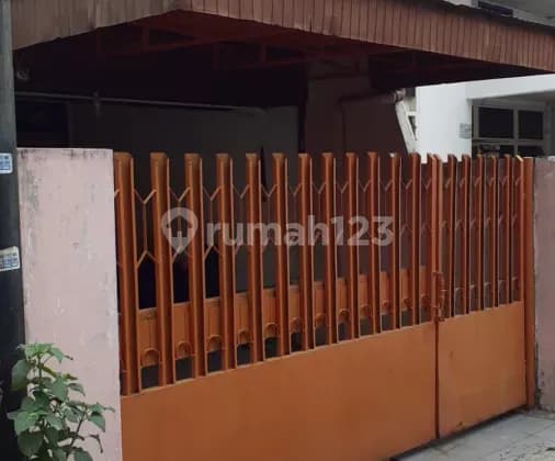 Rumah 2 Lantai Unfurnished SHM di Kepu Barat Kemayoran Jakarta Pusat, Jakarta Pusat