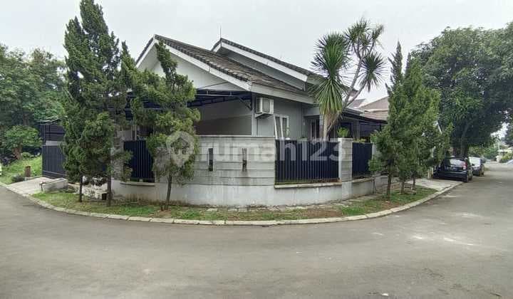 Kencana Loka Rumah Hoek Hadap Selatan Barat 2,5M Nego