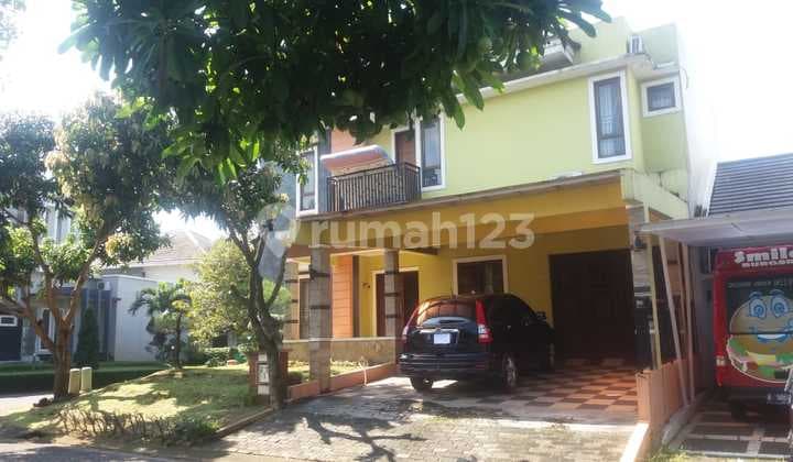 Ready-to-Occupy 2-Story House, Northeast Corner, Certificate 5.8m Negotiable in BSD