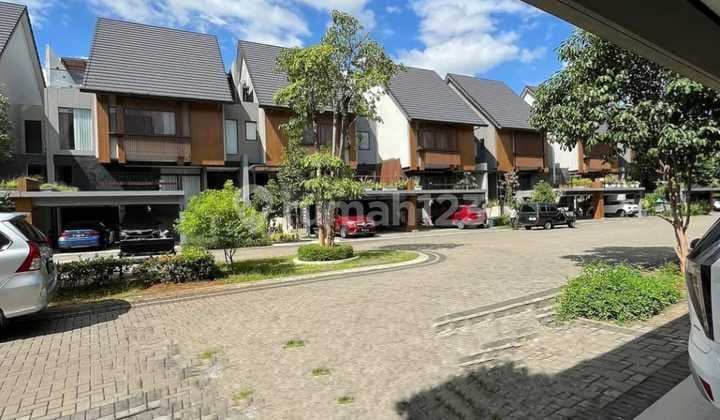 Greenwich Rumah Furnished Hadap Utara 6,8 M Nego Siap Huni