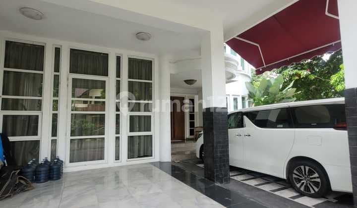 Giri Loka Wide House 14 West Facing Semi Furnished 7m Negotiable