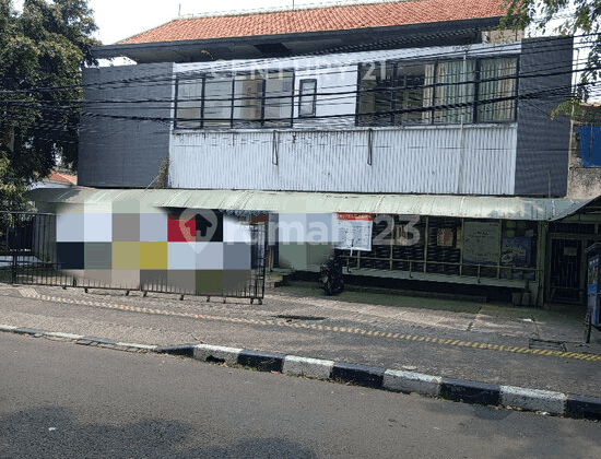 Rumah 2 Lantai Ex Klinik Strategis Di Rawamangun R2262