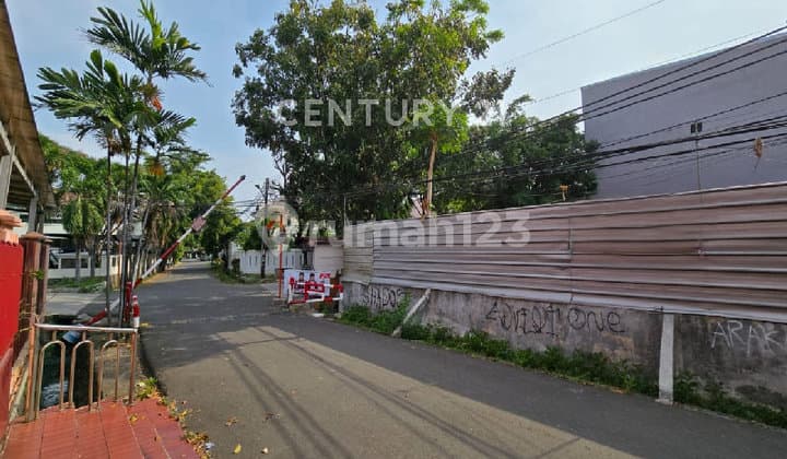 Hook Land Strategic Location Roadside in Kayu Mas S9370