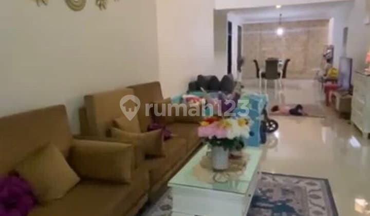 Rumah Modern 2 Lantai Lokasi Strategis Di Cipinang Jakarta S9305