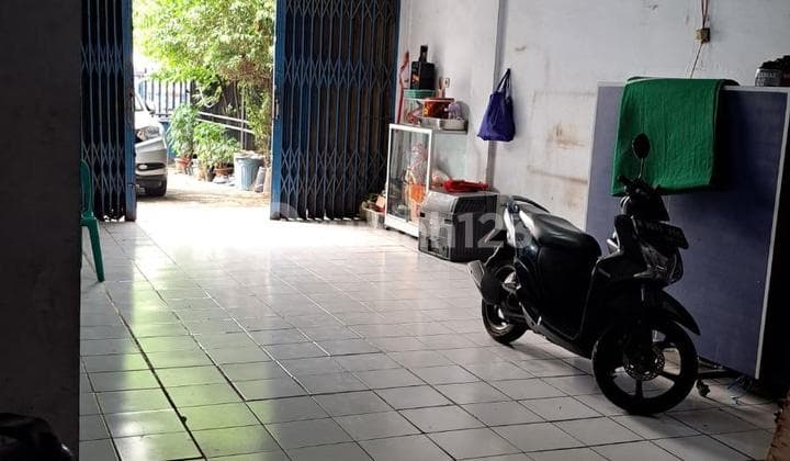 Ruko Gandeng Di Johar Baru Jakarta Pusat S6104