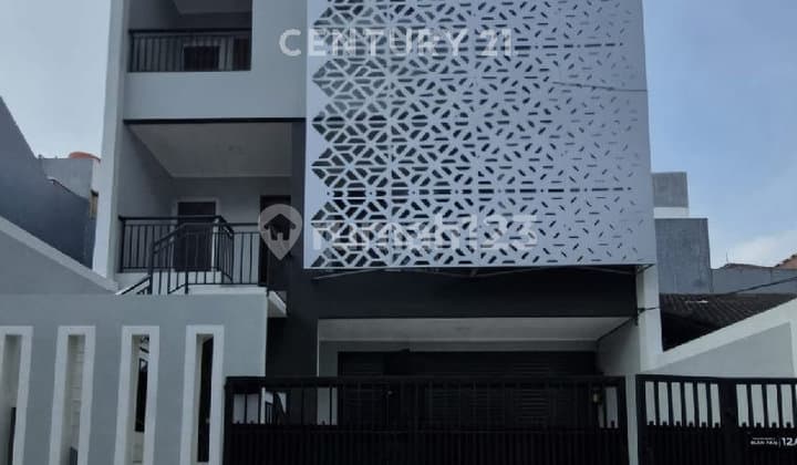 Rumah Baru 8 KT Bisa Sbg Hunian/Usaha Kost Di Kelapa Gading S9310