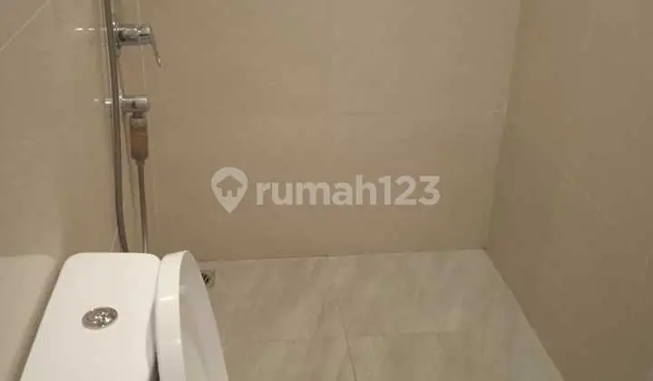 J di Sewa Rumah Alamat : The Riviera At Puri, Karang Tengah