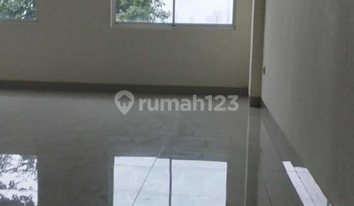 J Disewa Ruko Green Lake City Cluster : Crown Uk : 4,5X15