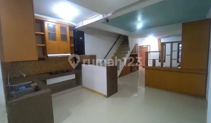 For Sale House in West Jakarta Citra Garden 2 Ext