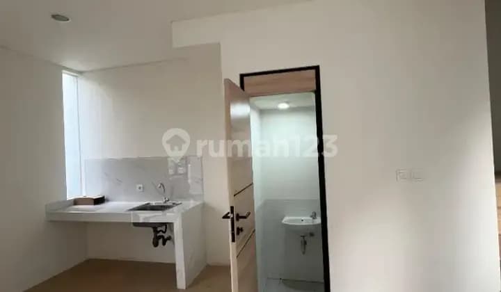 J Disewakan Rumah Cendana Essence Karawaci