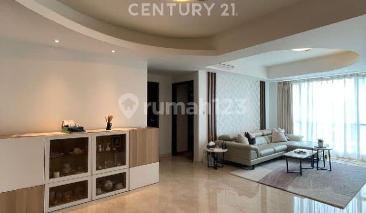 Apartment Casa Grande Kota Kasablanka. Private Elevator 3+1 Bedrooms