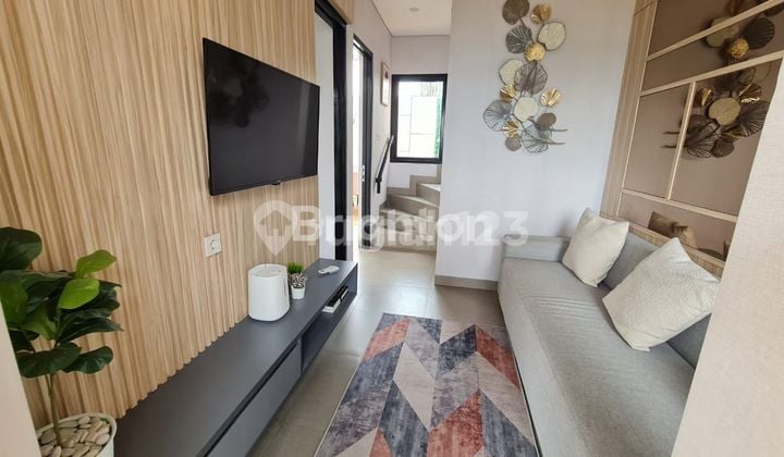 HUNIAN GAYA TROPIS UNIT TERBATAS 2 MENIT KE TOL BEKASI TIMUR