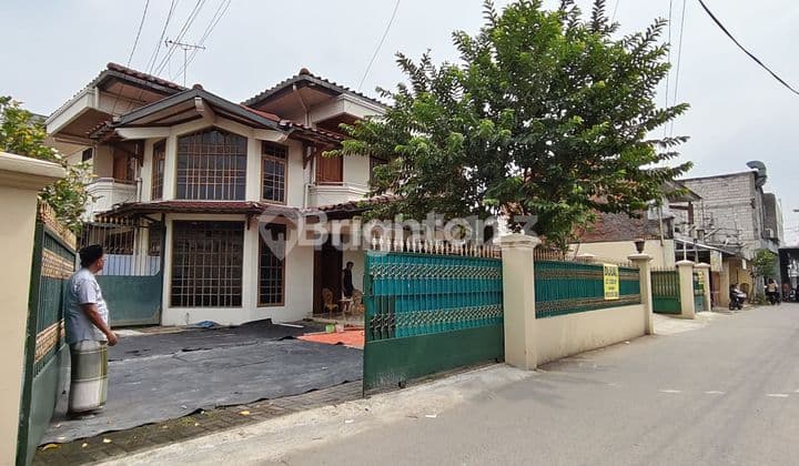 RUMAH SIAP HUNI, KONDISI NYAMAN, TENANG, HALAMAN LUAS, LOKASI STATEGIS