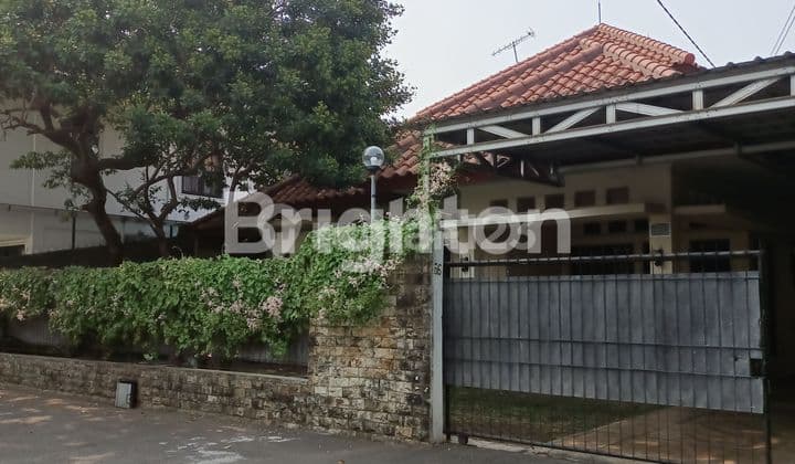 Rumah Cantik, Terawat, Sirkulasi Udara Bagus, Lokasi Strategis di Lenteng Agung