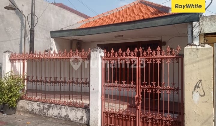 For Rent: House on Kedung Rukem Street, Surabaya