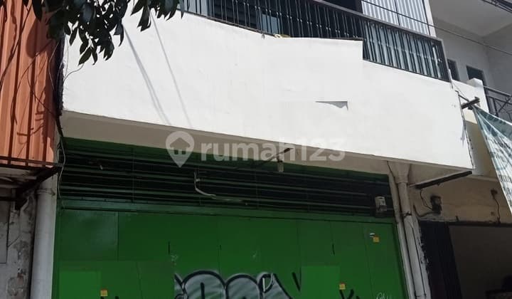 Disewakan Ruko Pusat Kota di Jalan Kusuma Bangsa Surabaya