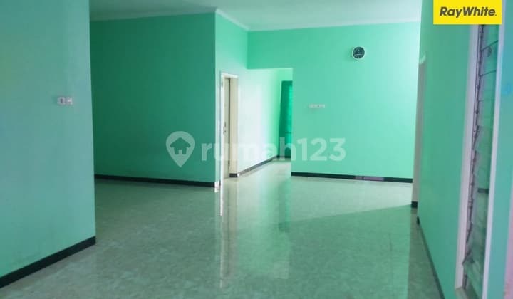 Disewakan Rumah di Jalan Jemursari Surabaya