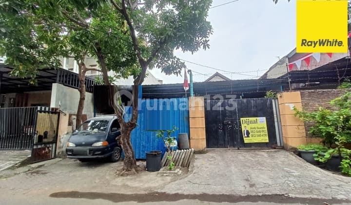 For Sale Freehold House in West Gayungsari Surabaya