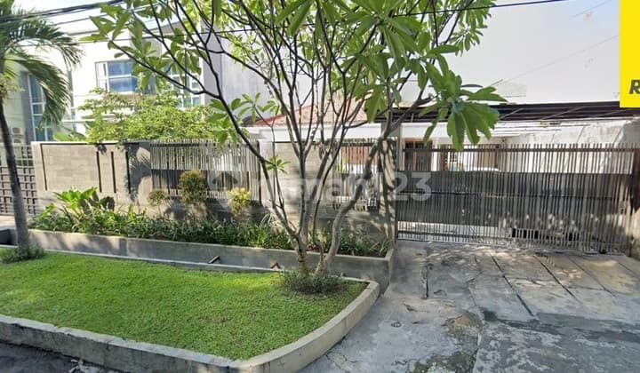 Dijual Rumah Pusat Kota di Jl Prapanca Darmo Surabaya
