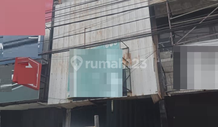 For Rent: Commercial Area Shop House on Baliwerti Street, Central Surabaya