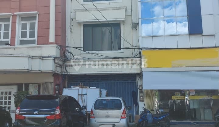 Disewakan Ruko 3 Lantai di Ruko Gateway Waru Sidoarjo