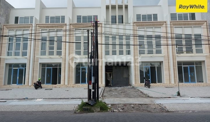 Disewakan Ruko 3 Lantai Bebas Banjir di Darmo Permai Surabaya
