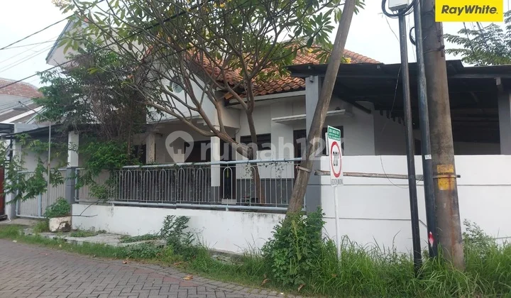 For Sale Freehold House in Griya Babatan Mukti Surabaya For Sale Freehold House in Griya Babatan Mukti Surabaya