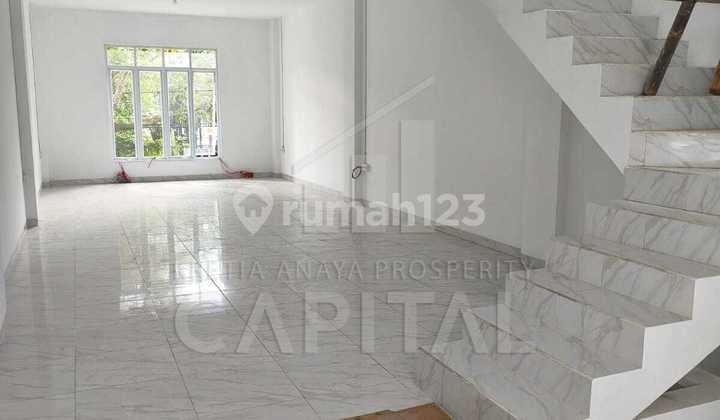 Ruko dengan 3 Setengah Lantai Siap Pakai untuk Usahamu di Karapitan Kota Bandung