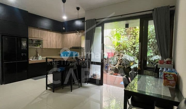 Rumah Semi Furnished di Taman Holis Indah Ii Bandung