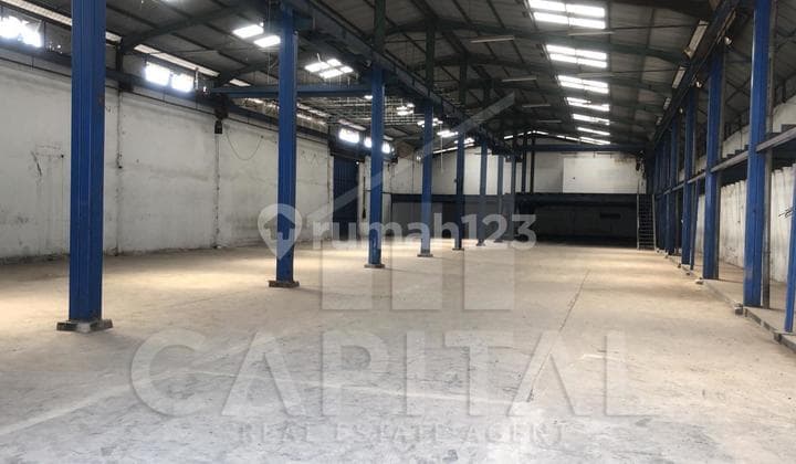 Gudang Luas Sayap Soekarno Hatta