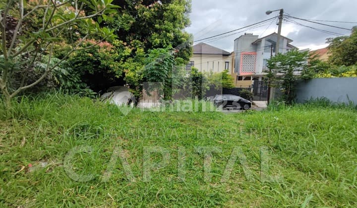 Tanah Kavling dengan Row Jalan Lebar di Pondok Hijau