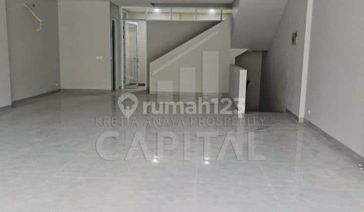 Ruko 3 Lantai dengan Lokasi Strategis dan Ramai Dekat Stasiun di Kota Bandung