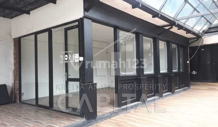 Ruang Usaha Luas Siap Pakai di Sayap Dago