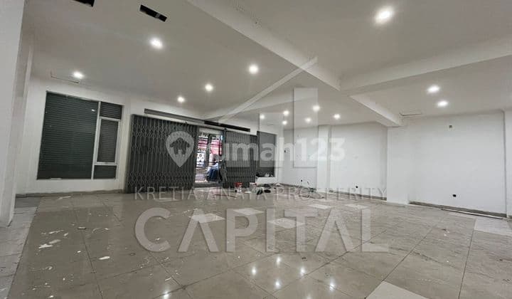 Ruang Usaha 2 Lantai Siap Pakai di Sayap Dago