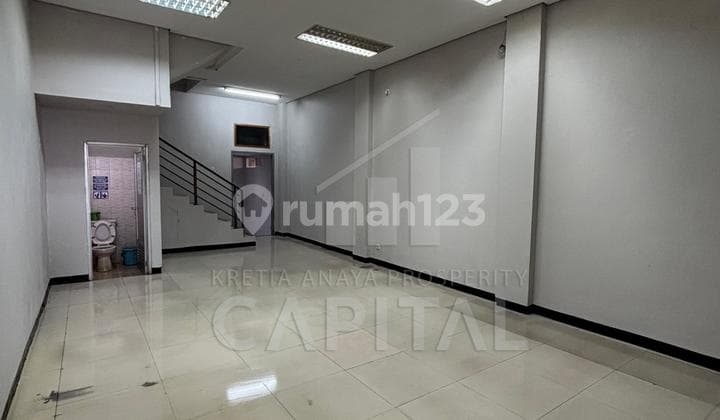 3-Storey Commercial Shophouse on Mainroad Bojongsoang, Terusan Buah Batu, Bandung