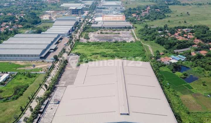 Gudang siap pakai di JABABEKA V,lokasi strategis,hoek,akses toll