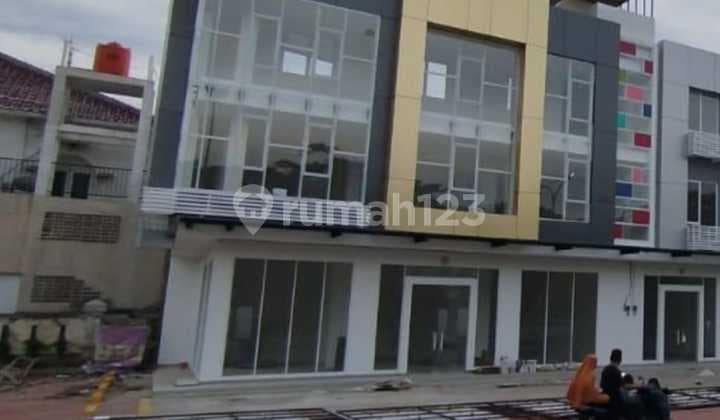 Ruko hoek 3,5 lt siap pakai,lokasi prime,cck utk semua usaha,terletak di CBD JABABEKA