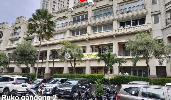 Ruko gandeng didalam komplek PODOMORO CITY/CENTRAL PARK,SLIPI,JAKBAR,siap pakai,strategis