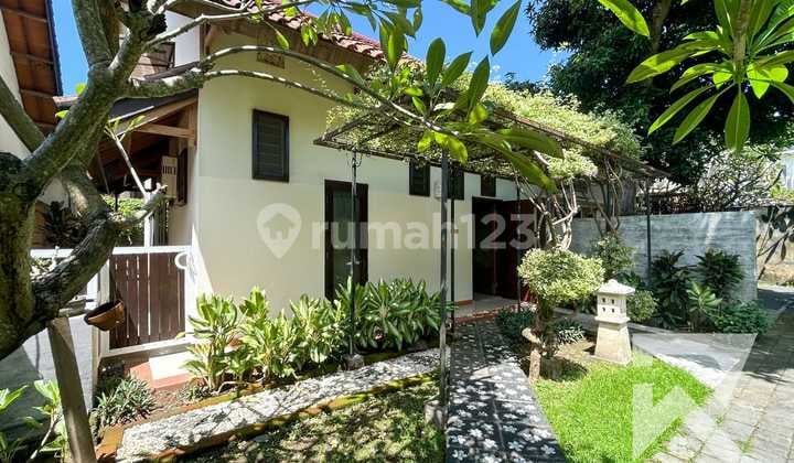 1 Bedroom Villa With Sharing Pool In Sanur Bali For Rent Monthly