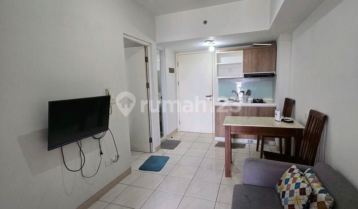 Jual Apartemen Siap Huni Hadap Danau dan Furnish di The Springlake Tower Davallia Summarecon Bekasi