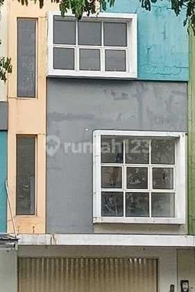 For Rent: Arana 2.5-Story Shop House in Harapan Indah, Bekasi