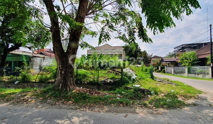 Di Jual Murah Tanah Kosong Hook Daerah Gajah Mada