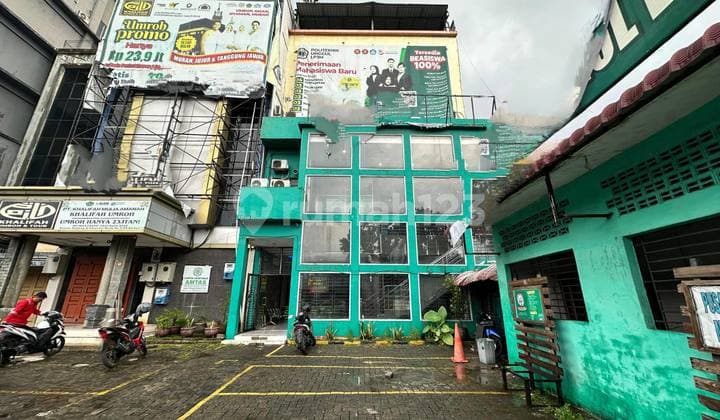 Dijual Ruko Bekas Kampus di Jalan Iskandar Muda