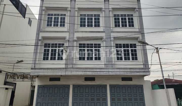 Empty Cheap Shop House, Strategic Business Location, Durung Road