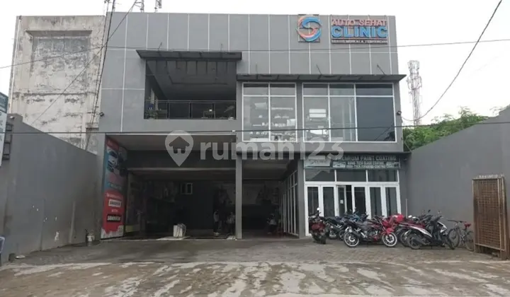 Dijual Bisnis Bengkel & Doorsmeer Daerah Jalan Sm Raja Medan