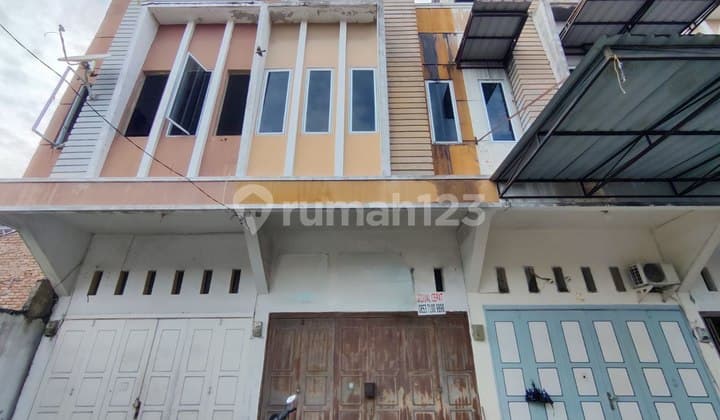 Ruko Lokasi Strategis Murah Komplek Orlando Karya